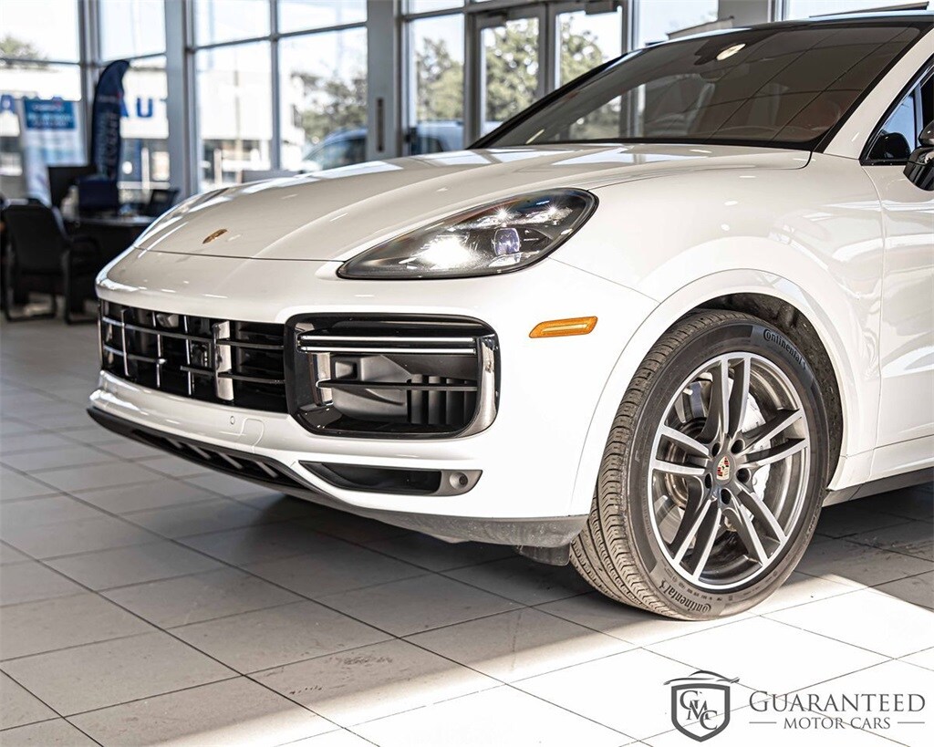 2023 Porsche Cayenne Coupe Turbo photo 4