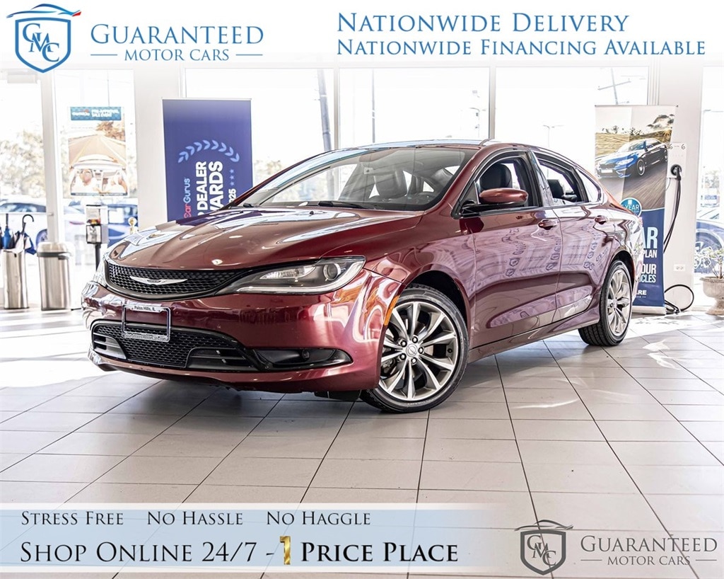 2015 Chrysler 200 S's photo