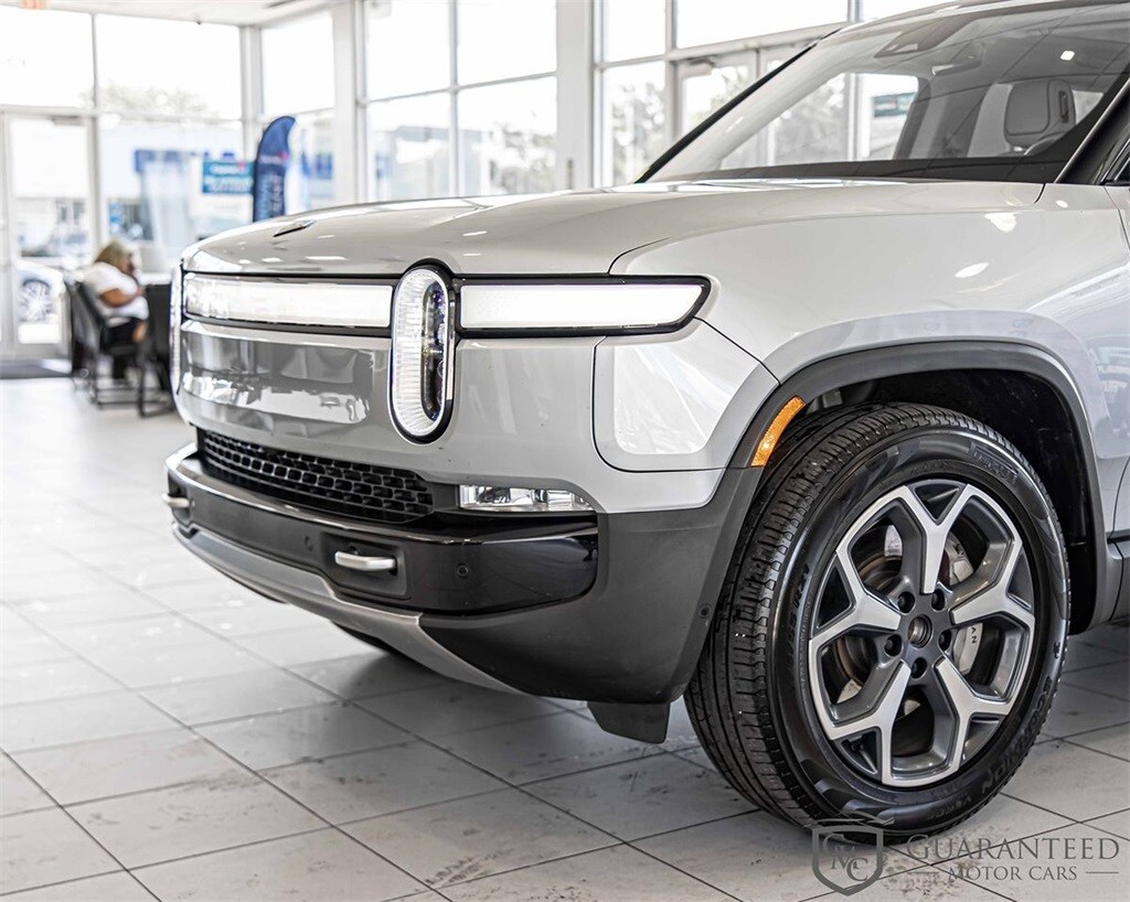 2024 Rivian R1S Adventure photo 4