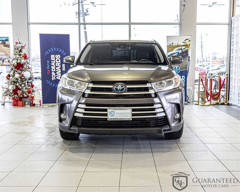 Used 2019 Toyota Highlander Hybrid XLE SUV