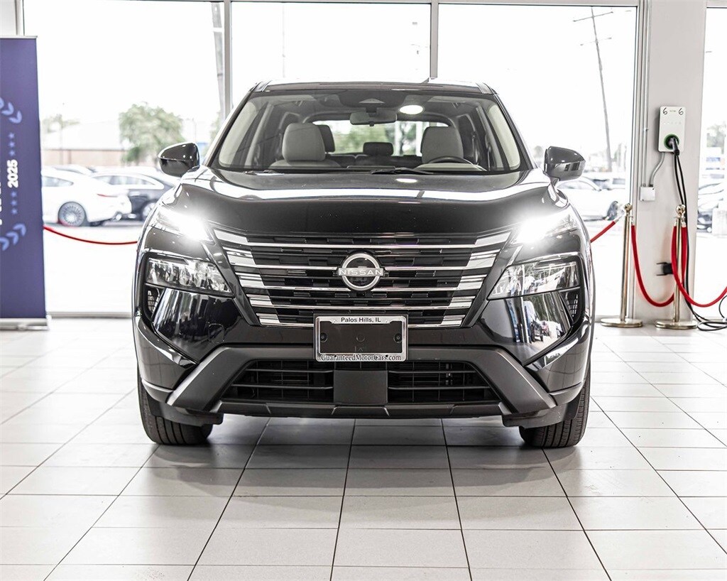 Used 2024 Nissan Rogue SV SUV