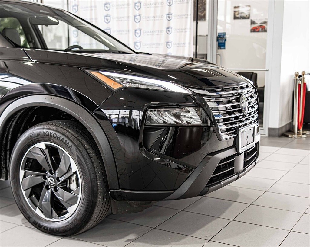 Used 2024 Nissan Rogue SV SUV