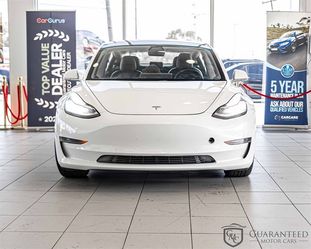 2020 Tesla Model 3 Standard Range Plus photo 2