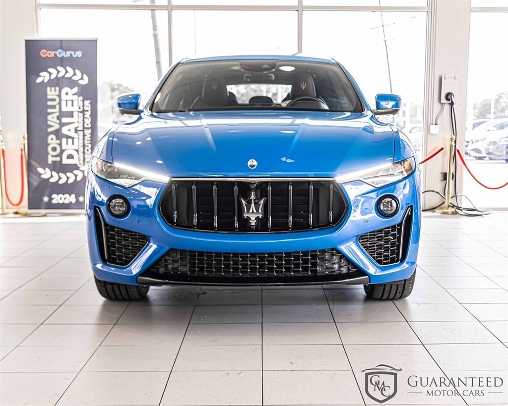 2022 Maserati Levante photo 2