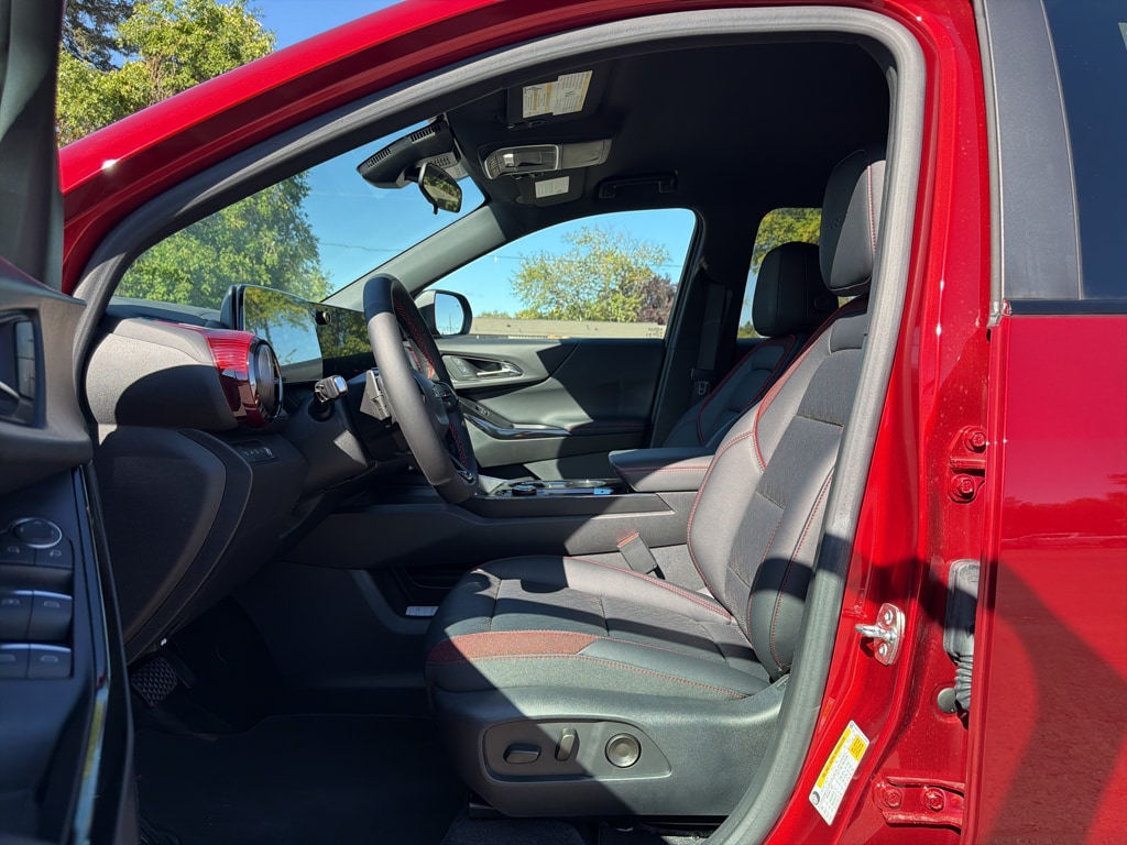 2027 Chevrolet Equinox RS - Photo 21