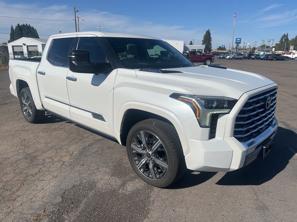 2022 Toyota Tundra CapStone photo 3