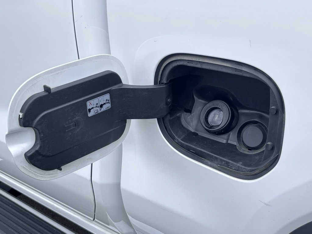 2020 Gmc Sierra 1500 SLT photo 3