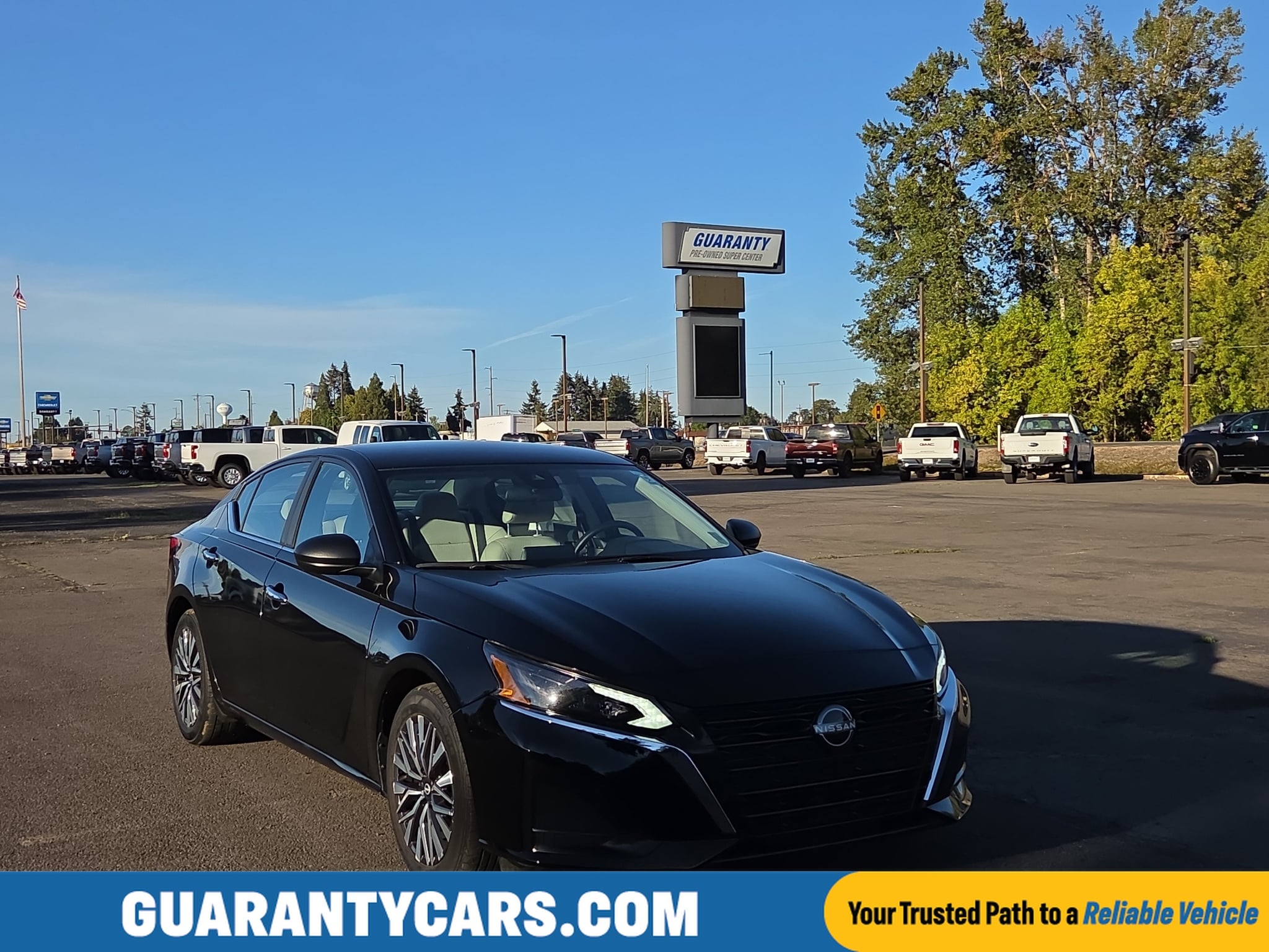 Used 2025 Nissan Altima SV with VIN 1N4BL4DV8SN304251 for sale in Junction City, OR