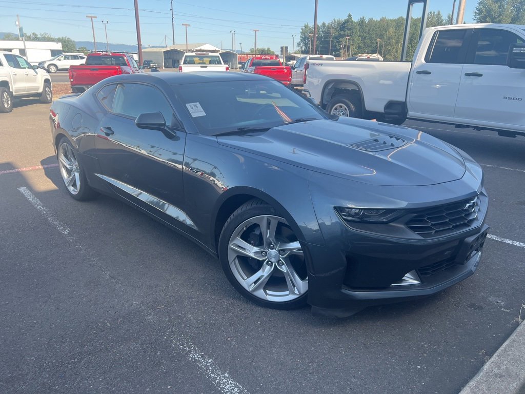 2022 Chevrolet Camaro LT1 photo 2