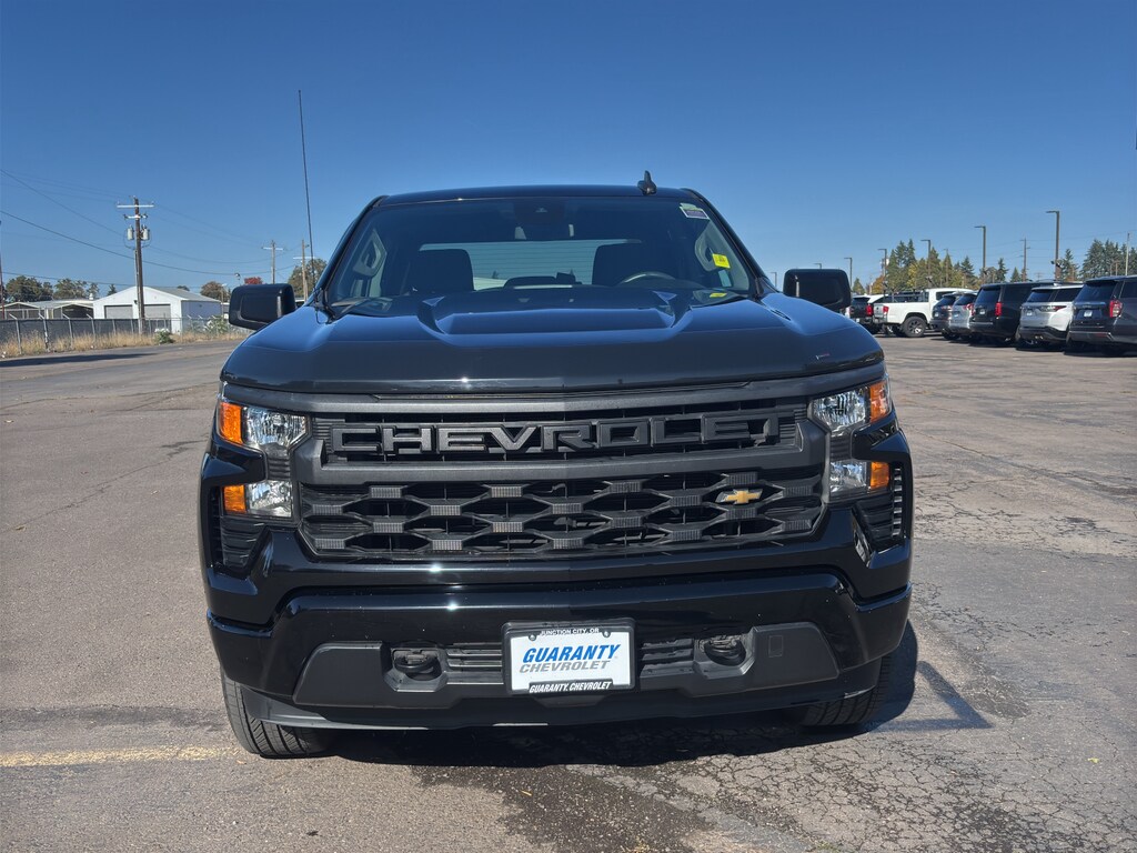 2024 Chevrolet Silverado 1500 Custom photo 2