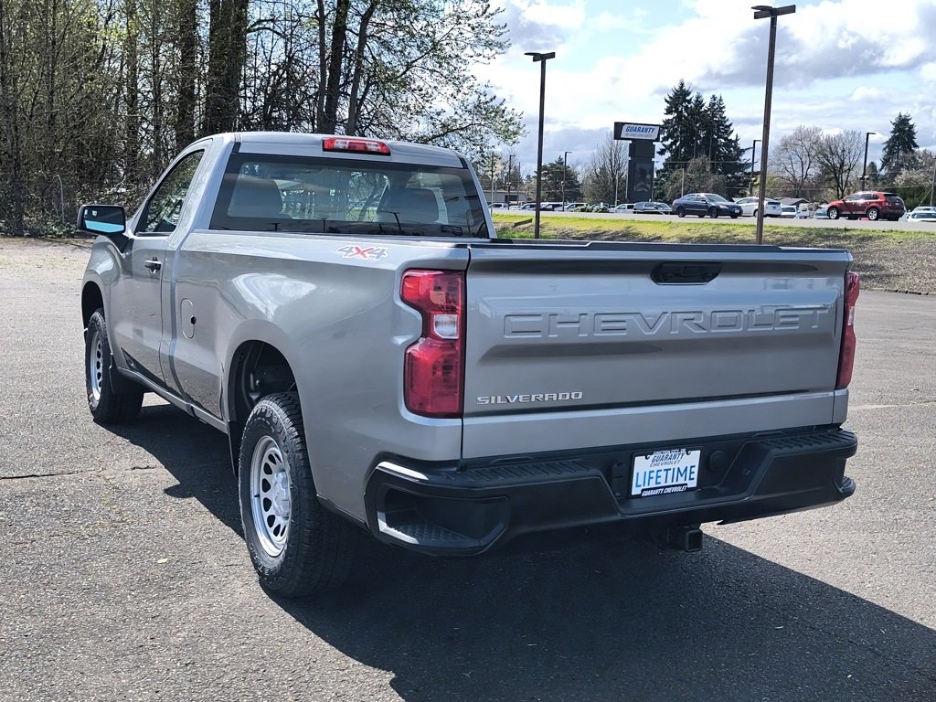 2025 Chevrolet Silverado 1500 photo 3