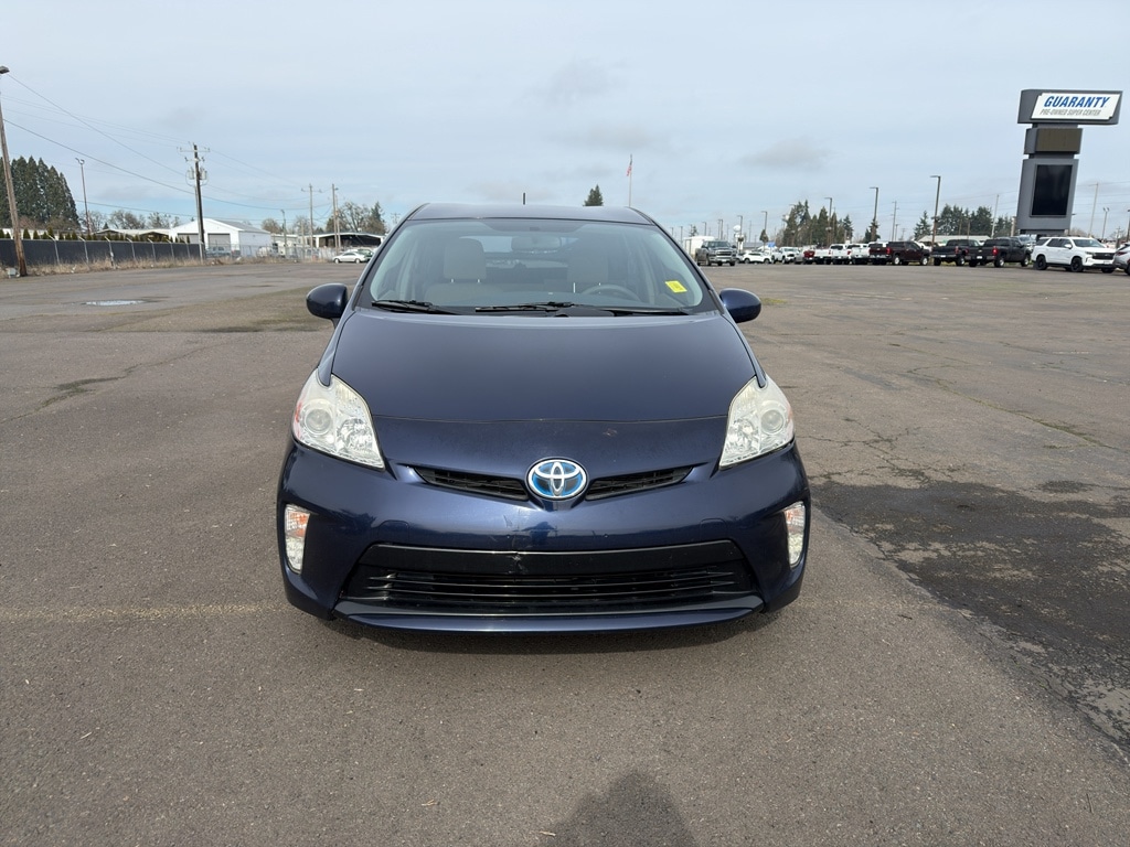 Used 2014 Toyota Prius Two with VIN JTDKN3DU9E0381783 for sale in Junction City, OR