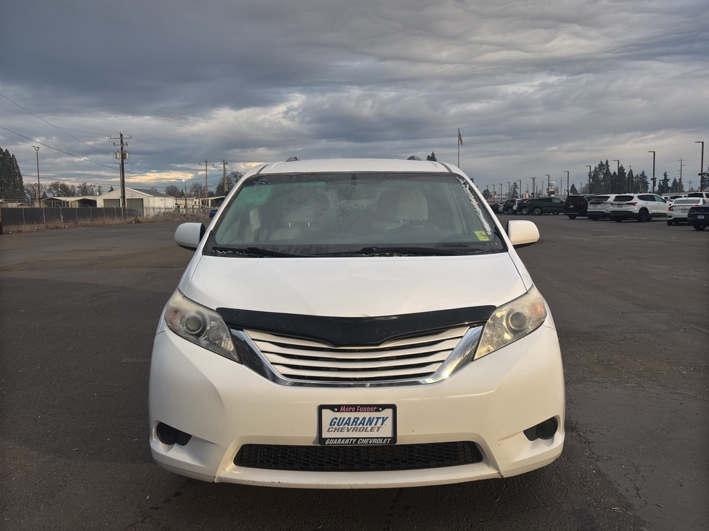 Used 2016 Toyota Sienna LE with VIN 5TDKK3DC3GS739508 for sale in Junction City, OR