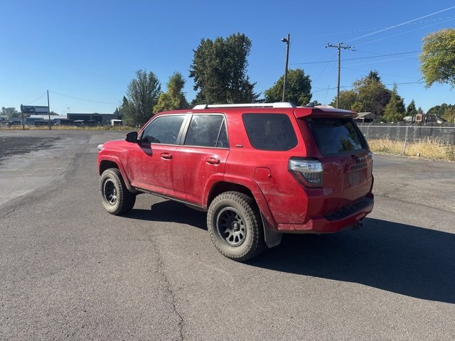 2017 Toyota 4Runner SR5 photo 3
