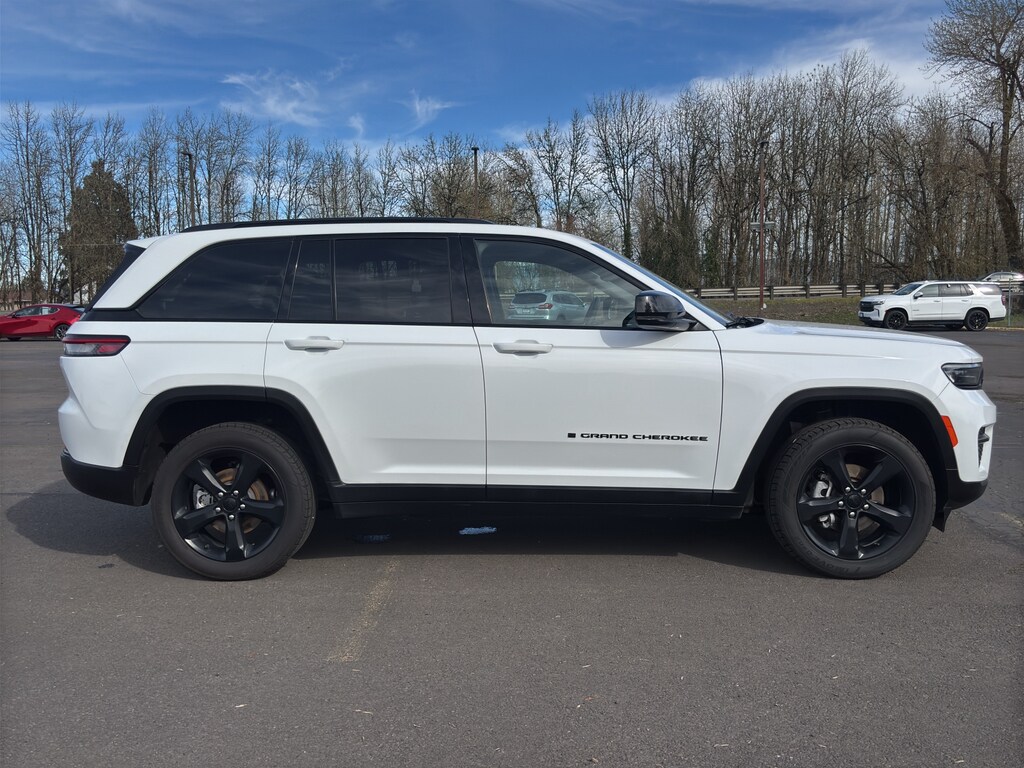 2023 Jeep Grand Cherokee Altitude - Photo 26