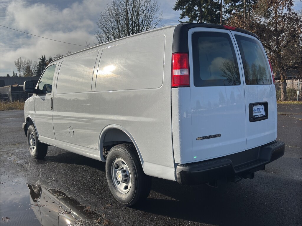 2025 Chevrolet Express Cargo Work Van - Photo 26