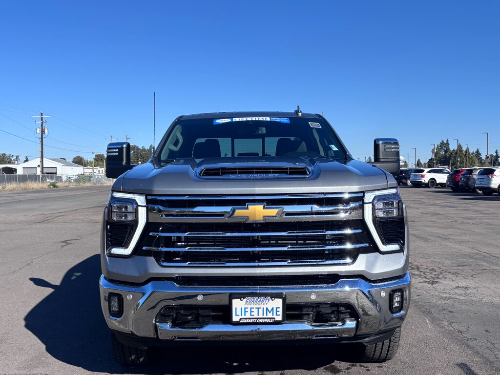 2026 Chevrolet Silverado 3500HD LTZ photo 2