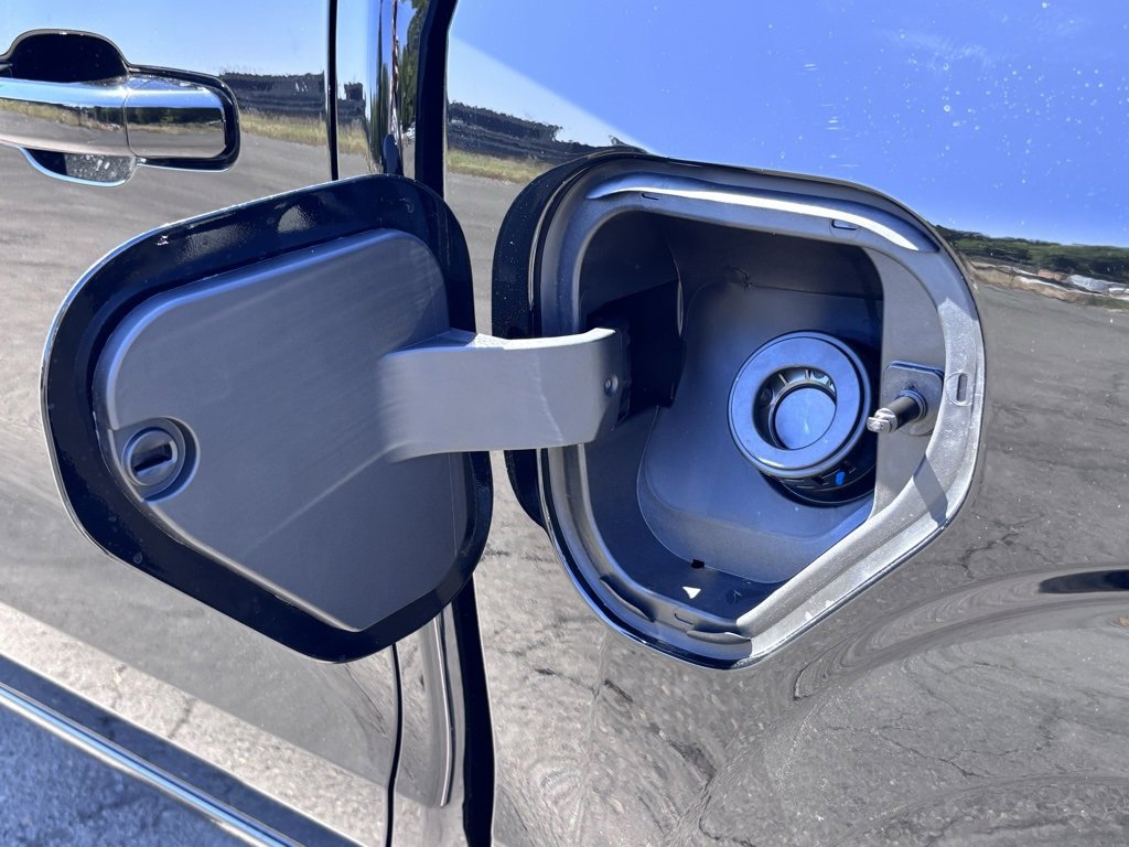2026 Chevrolet Colorado Z71 photo 3