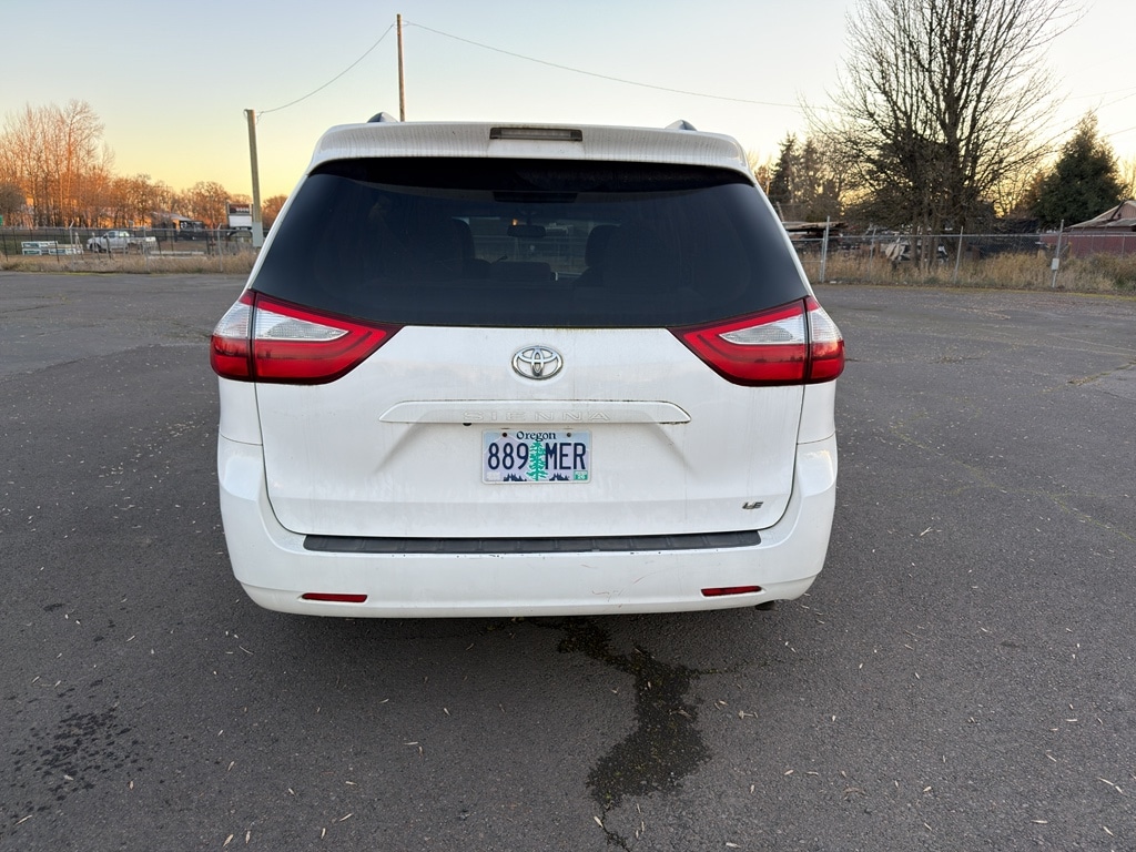 Used 2016 Toyota Sienna LE with VIN 5TDKK3DC3GS739508 for sale in Junction City, OR
