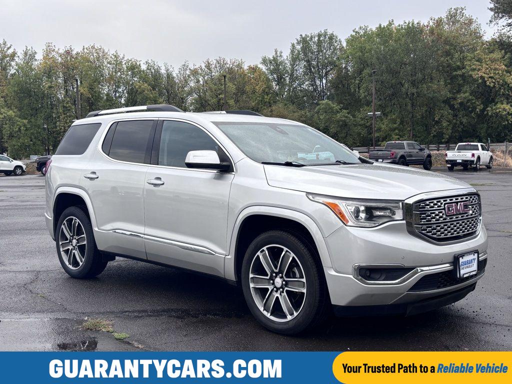 2019 GMC Acadia Denali's photo