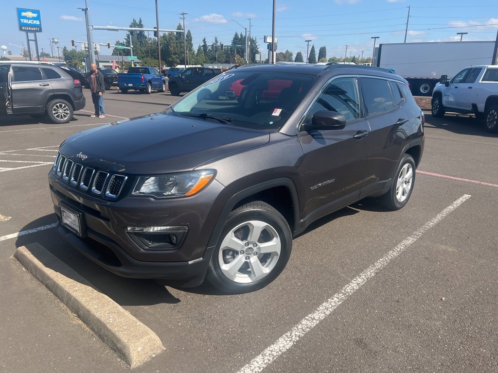 2019 Jeep Compass Latitude photo 3