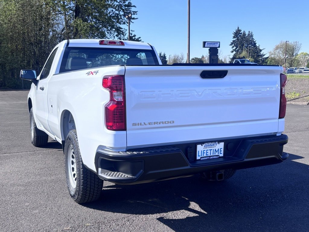 2025 Chevrolet Silverado 1500 photo 3