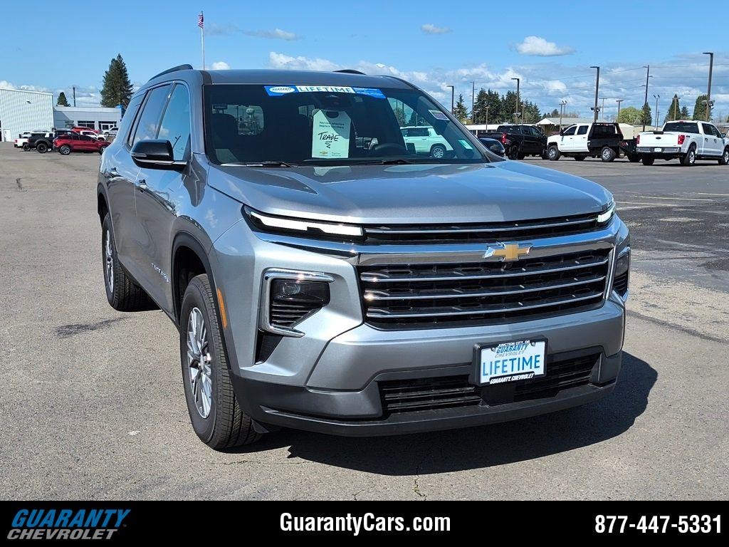 New 2025 Chevrolet Traverse LT SUV