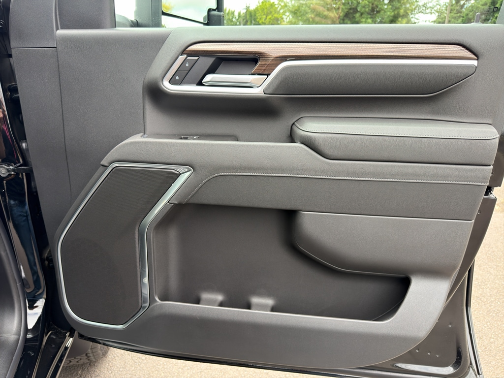 2026 Chevrolet Silverado 3500 HD LT - Photo 13