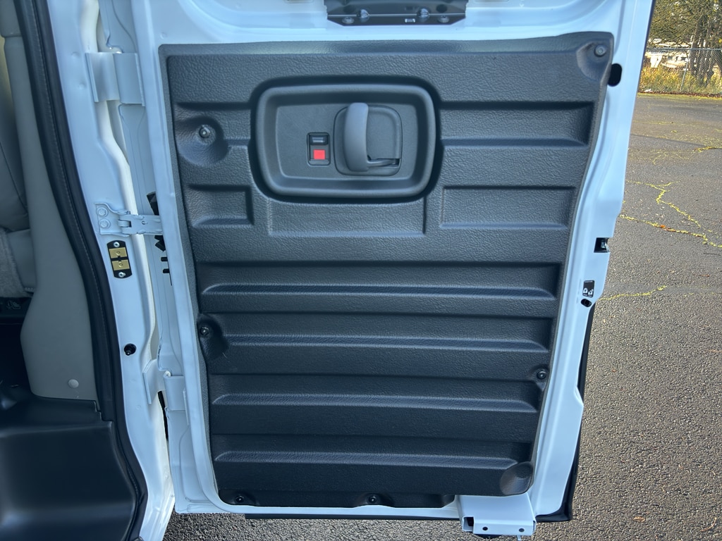 2025 Chevrolet Express Cargo Work Van - Photo 12