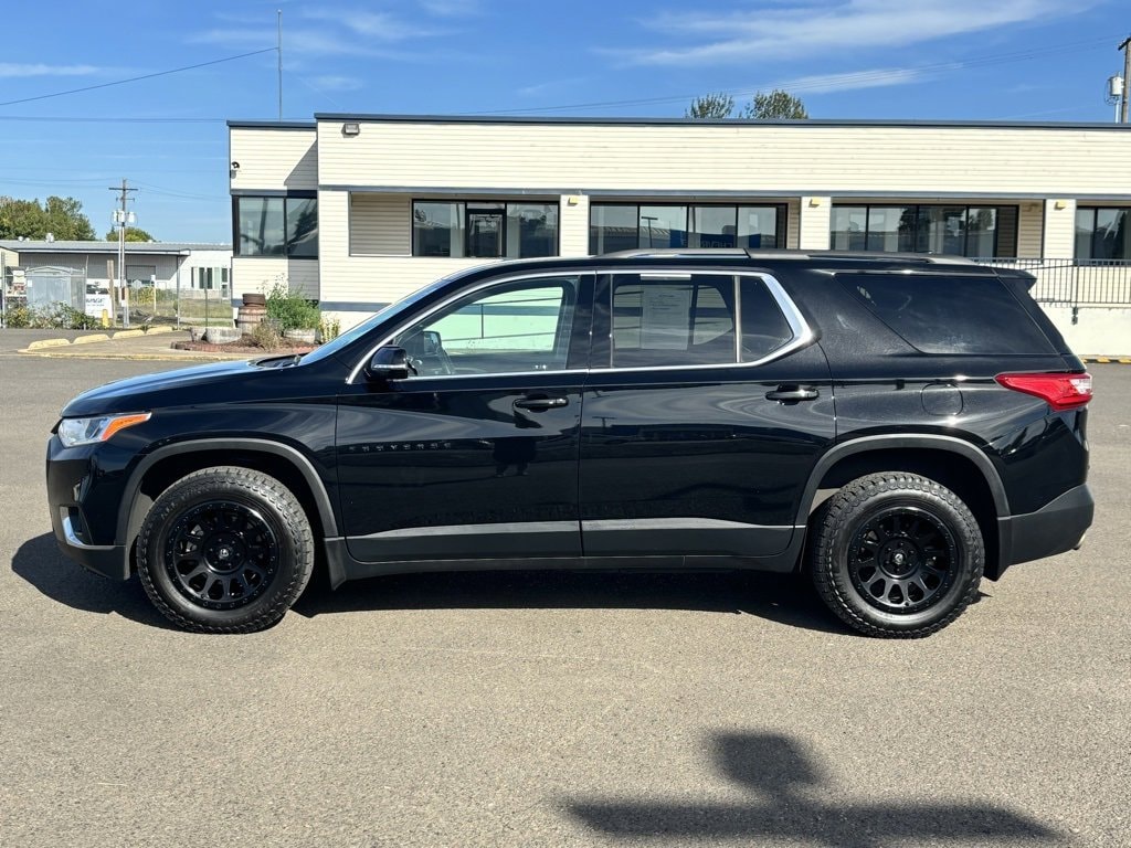 Certified 2019 Chevrolet Traverse 1LT with VIN 1GNEVGKW6KJ322227 for sale in Junction City, OR