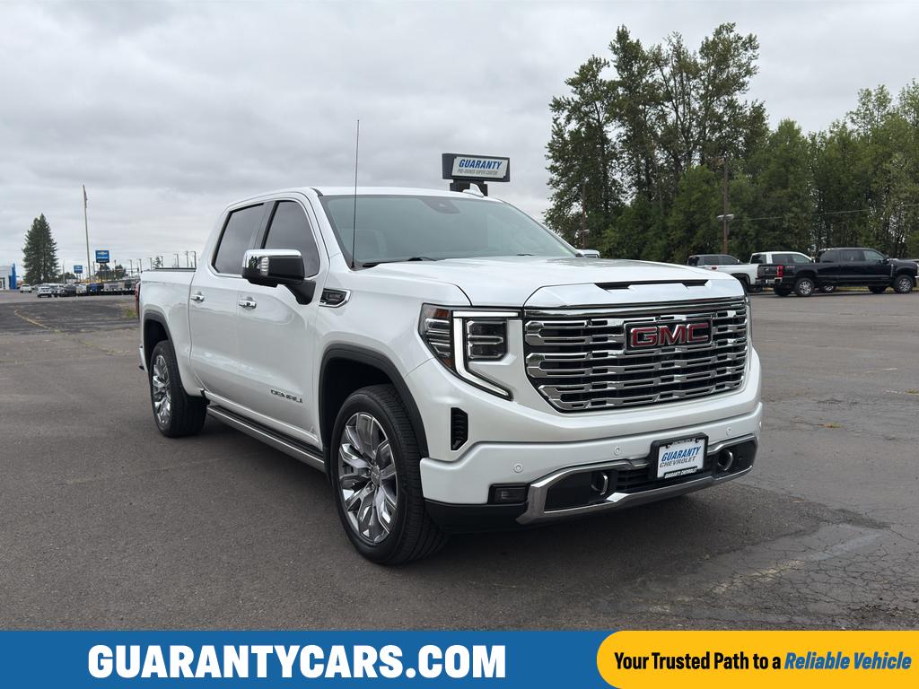 2023 GMC Sierra 4WD Crew Cab Short Box Denali's photo