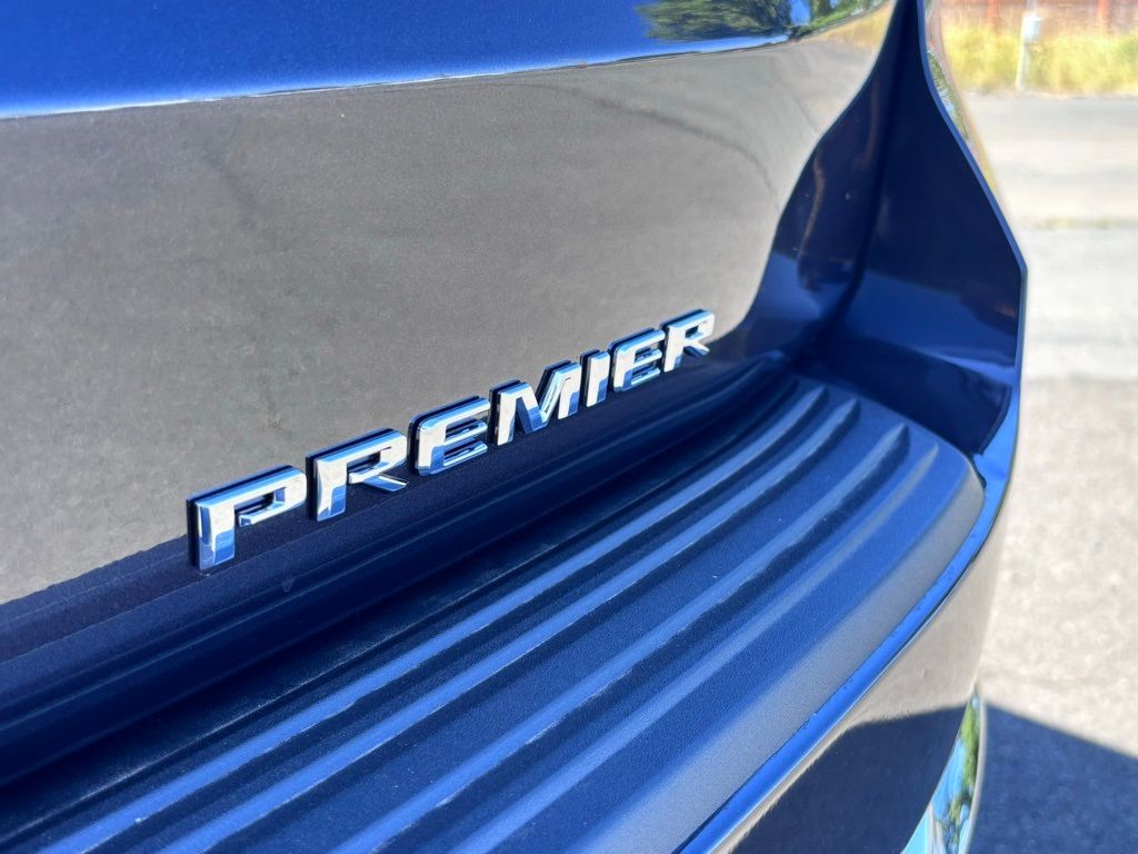 2025 Chevrolet Tahoe Premier - Photo 10