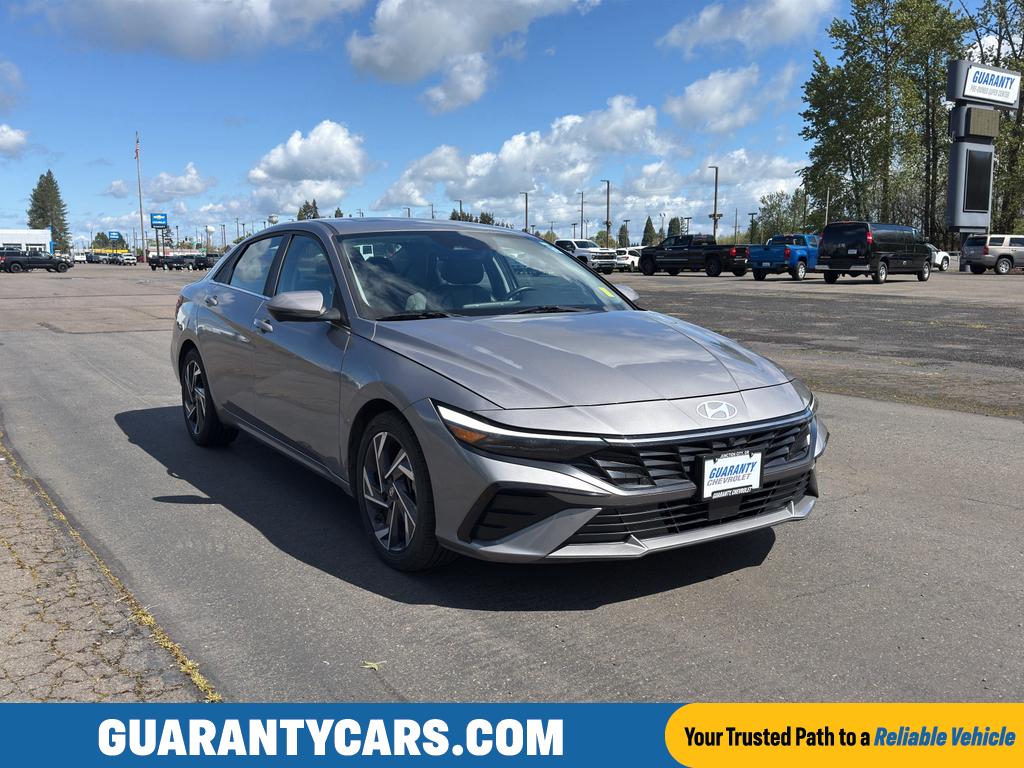 2024 Hyundai Elantra 2.0 Limited IVT's photo