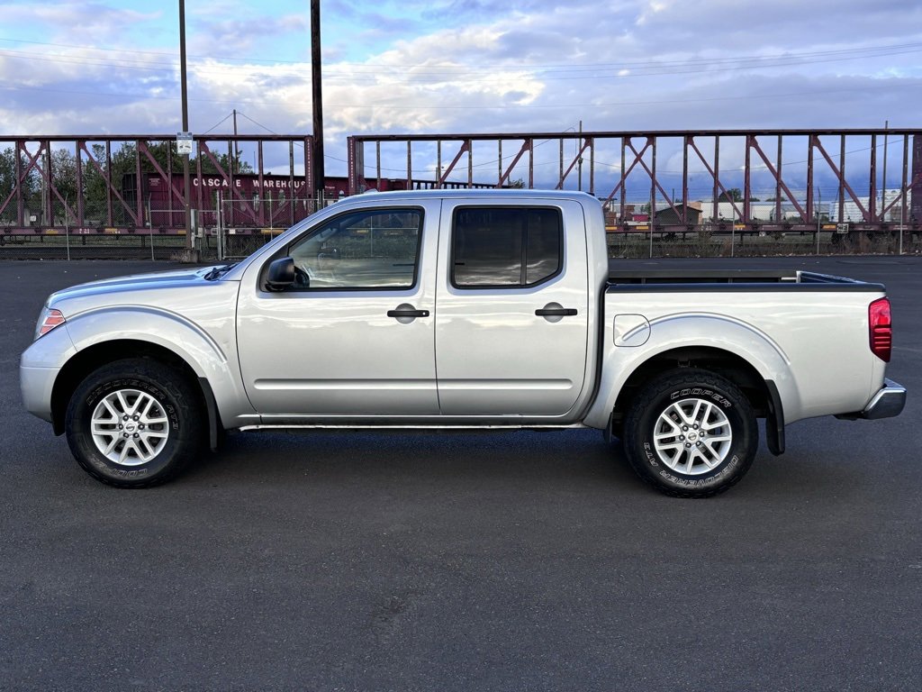 Used 2018 Nissan Frontier SV with VIN 1N6AD0EV7JN704100 for sale in Junction City, OR