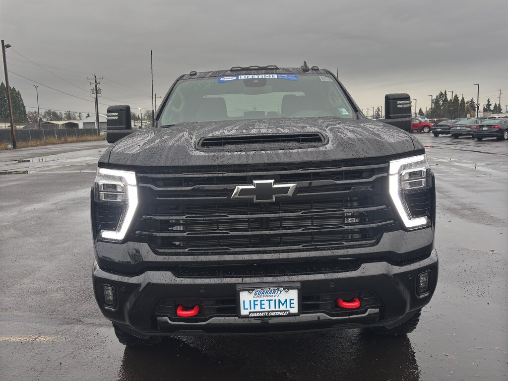 2026 Chevrolet Silverado 3500HD LT photo 2