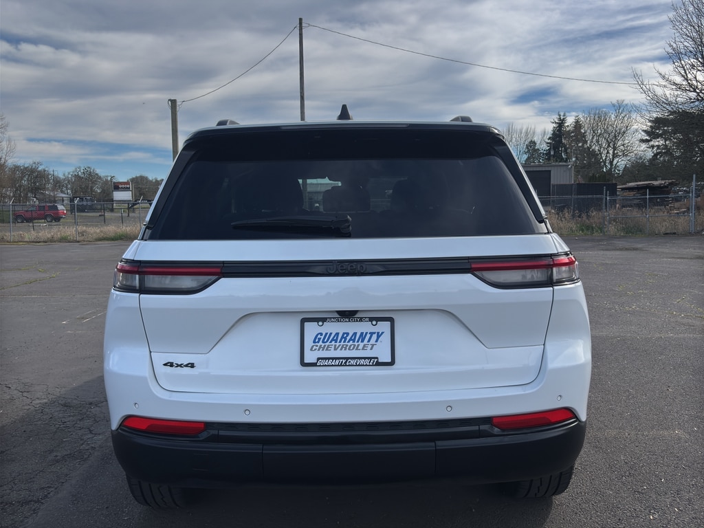 2023 Jeep Grand Cherokee Altitude - Photo 24