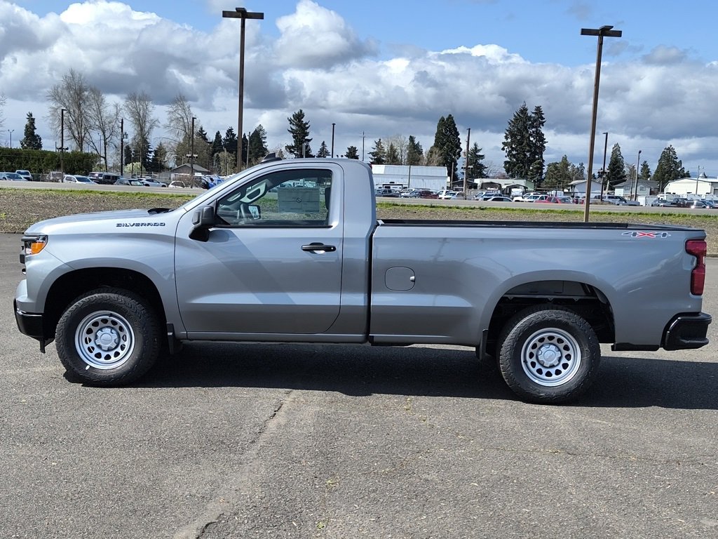 2025 Chevrolet Silverado 1500 photo 2