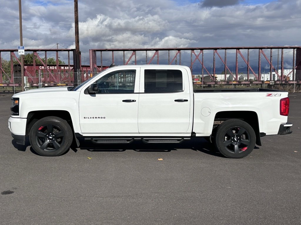 Used 2018 Chevrolet Silverado 1500 LTZ with VIN 3GCUKSEJ4JG218383 for sale in Junction City, OR