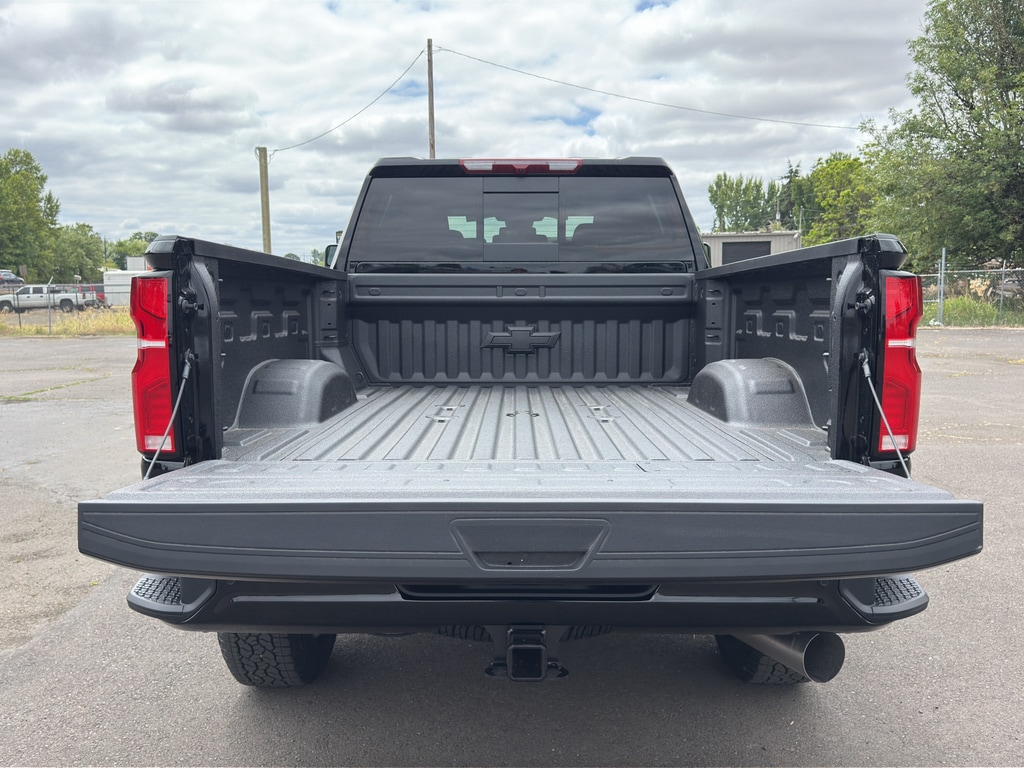 2026 Chevrolet Silverado 3500 HD LT - Photo 10