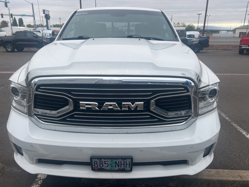 2017 Ram 1500 Longhorn photo 3