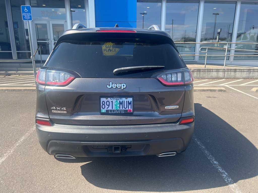 2021 Jeep Cherokee Latitude Lux photo 3