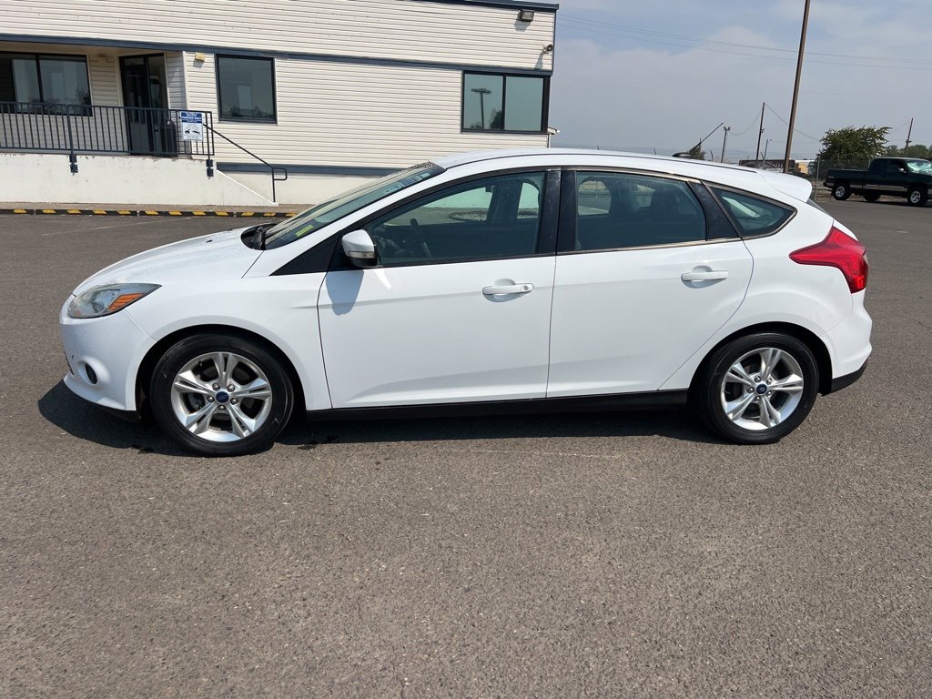 Used 2014 Ford Focus SE with VIN 1FADP3K28EL391973 for sale in Junction City, OR