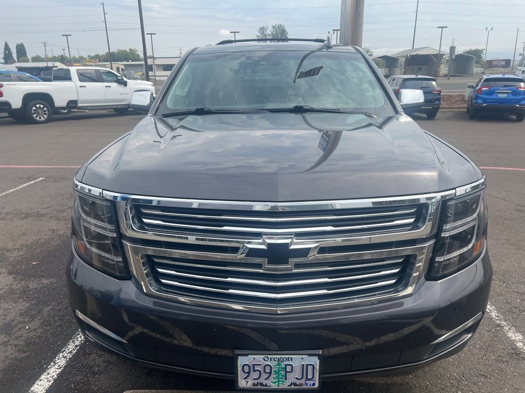 2017 Chevrolet Suburban Premier photo 3
