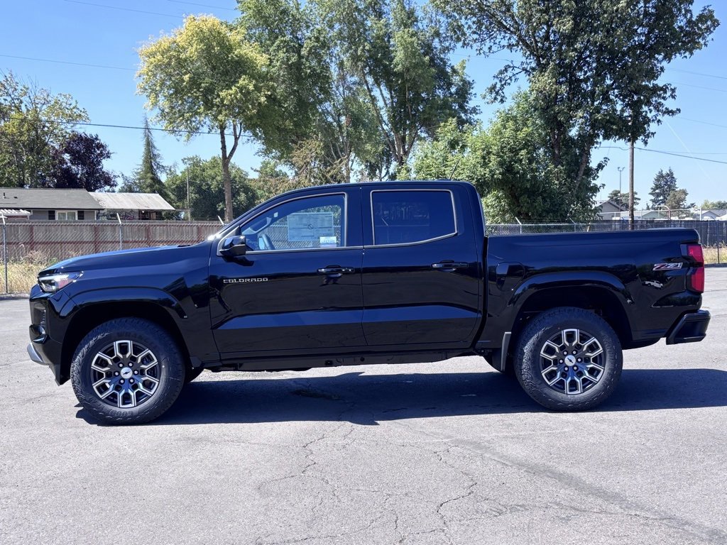 2026 Chevrolet Colorado Z71 photo 2