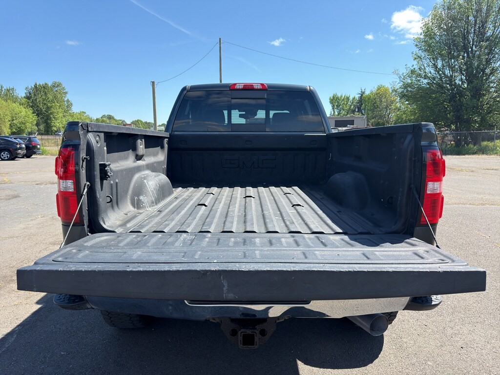 2018 GMC Sierra 3500HD SLT - Photo 9