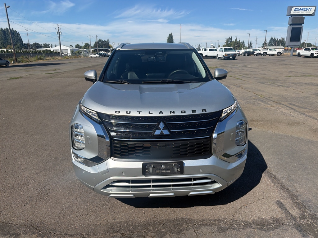 Used 2022 Mitsubishi Outlander SEL Special Edition with VIN JA4J4VA8XNZ081001 for sale in Junction City, OR