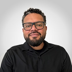 Staff member OMAR SALMERON from ID_a447837d7ba3