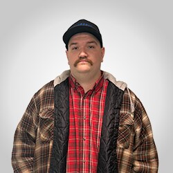 Staff member LEVI EAST from ID_bc80453300ca