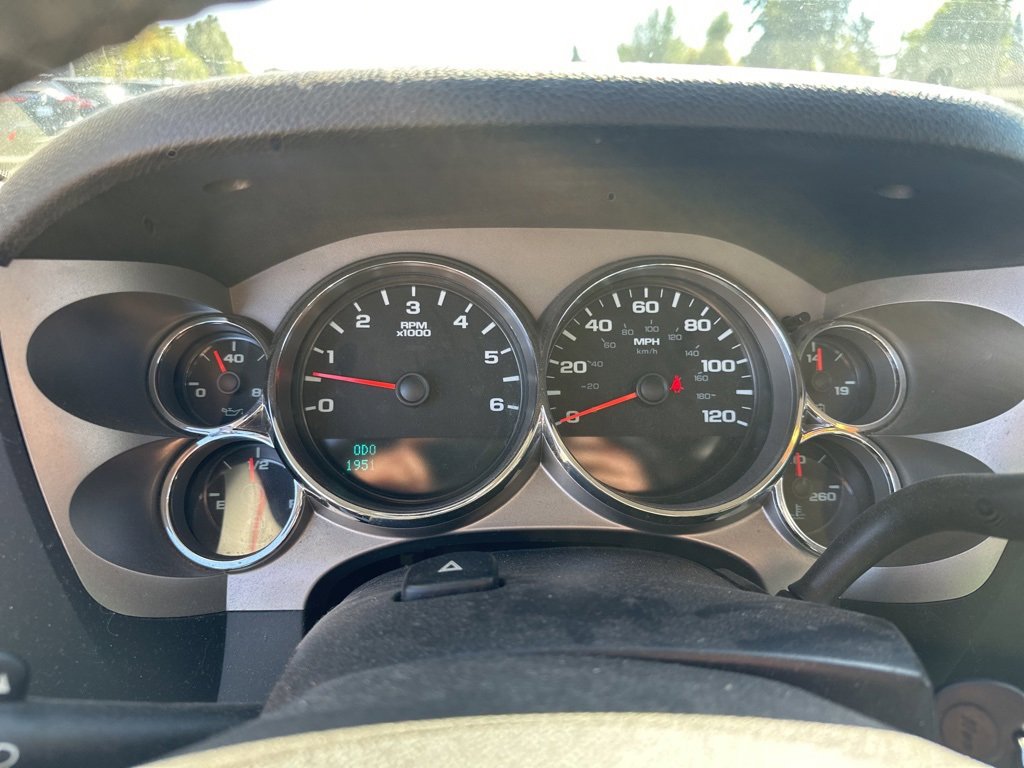 2010 Chevrolet Silverado 1500 LT photo 3