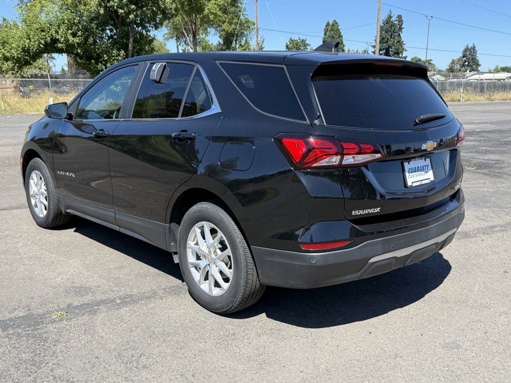 2022 Chevrolet Equinox LT photo 3